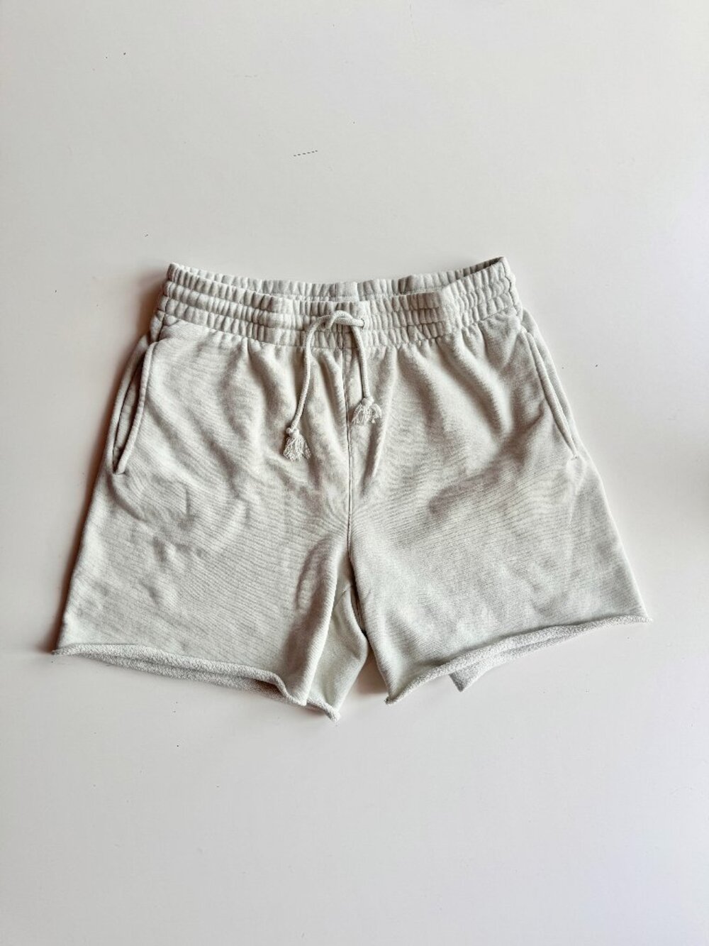 Aritzia TNA Green Cozy Fleece High Rise Boyfriend Sweatshorts Shorts, Size M